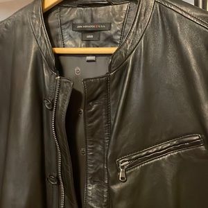 JOHN VARVATOS MENS LEATHER JACKET IN MEDIUM